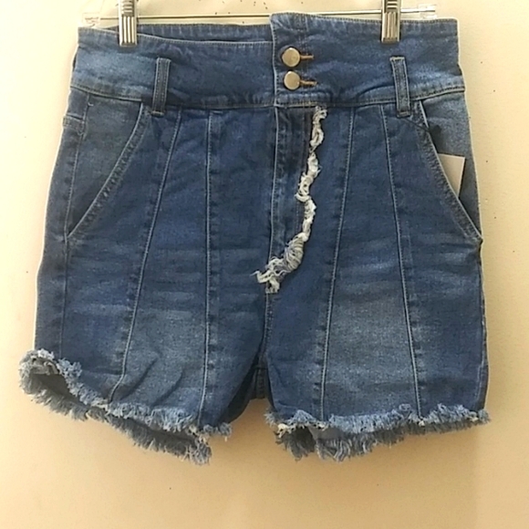 UMIQ BY LITZ Women's Denim Shorts - Picture 1 of 4